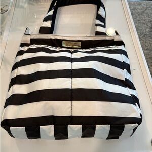 Jujube Black and White Tote
